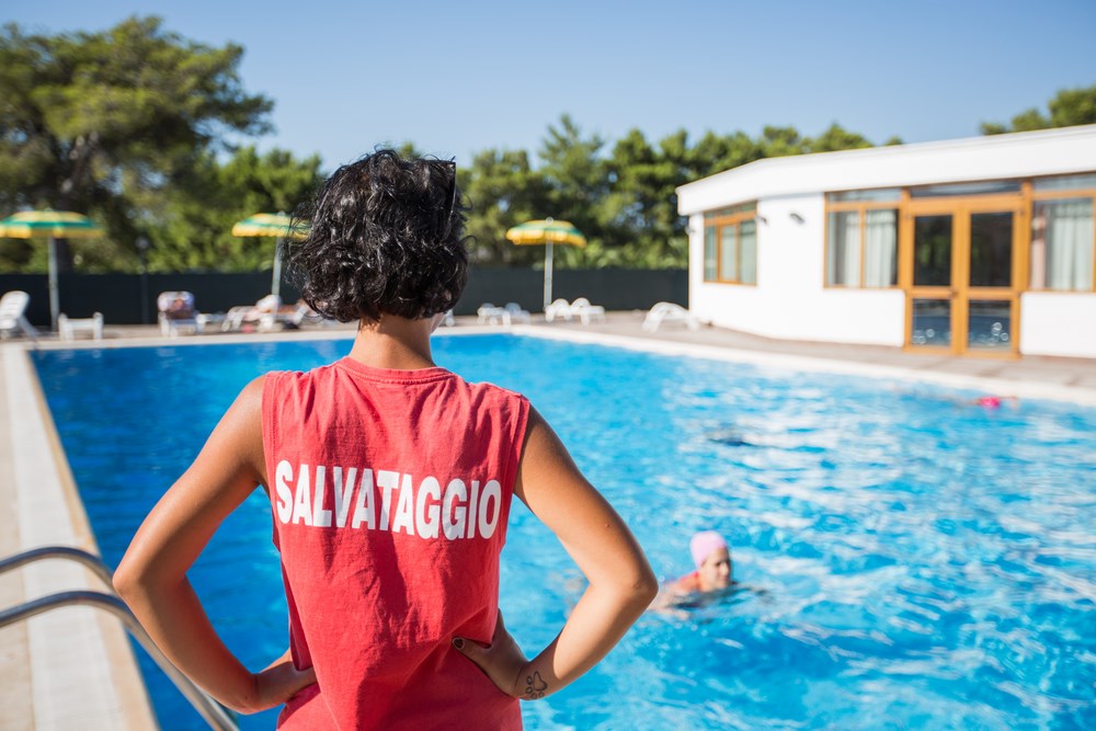 Baby pool with water games and village fountains verdemare vieste