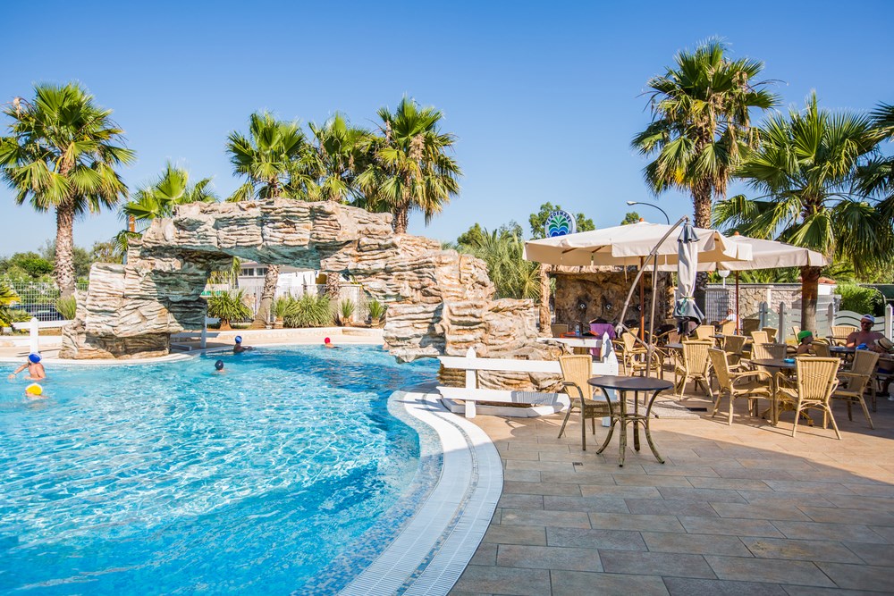 Baby pool with water games and village fountains verdemare vieste