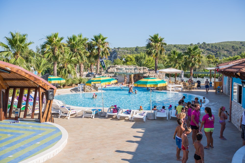 Baby pool with water games and village fountains verdemare vieste