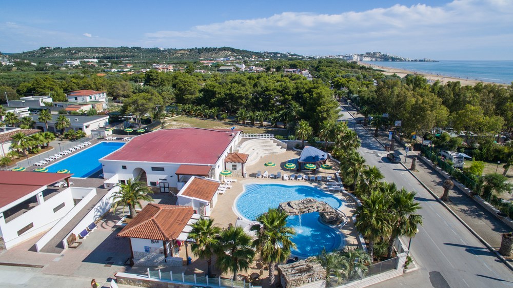 Baby pool with water games and village fountains verdemare vieste
