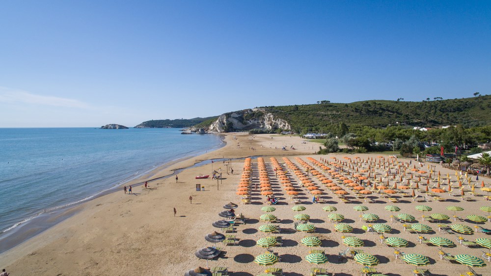 spiaggia del villaggio Verdemare di Vieste in Gargano